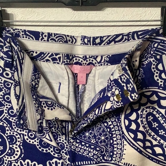 Lilly Pulitzer - Sz 10 - wide leg pants - Blue and White Paisley Patterned pants - Picture 11 of 13